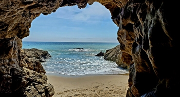 From Valley Heat to Ocean Retreat: Leo Carrillo Beach Day Trip Guide