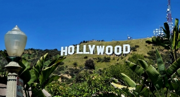 Trading Desert Views for Hollywood Glamour:... Photo